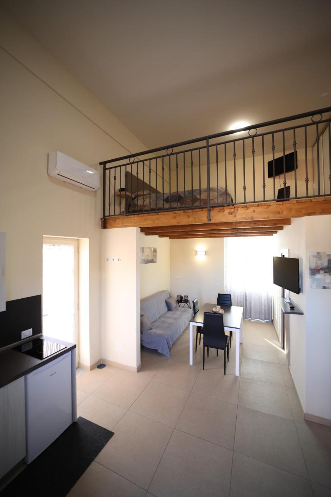 Corso 138 - Sleep & Fly - By Domusextra Bed and Breakfast Napoli Eksteriør billede